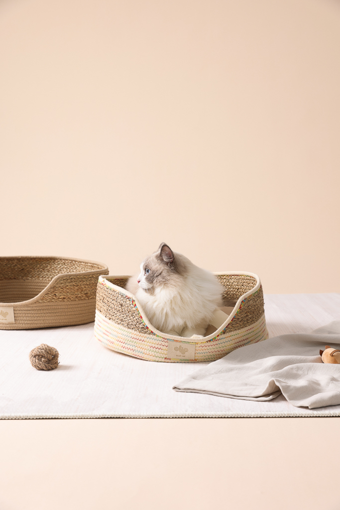 Artisan Cove Pet Cave, Rainbow