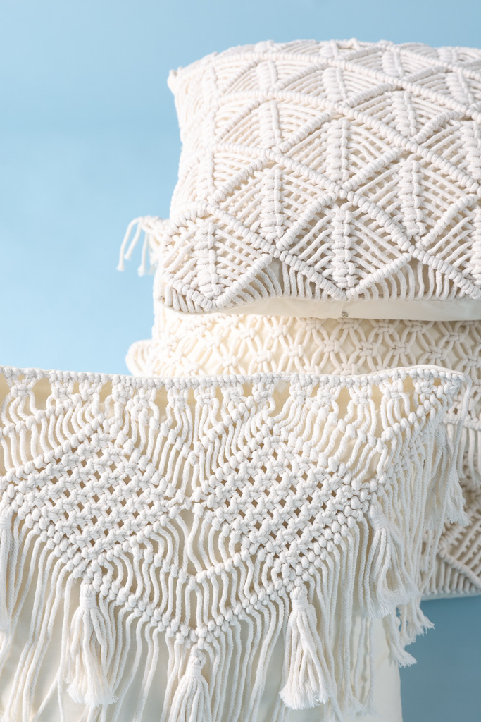 Agatha  Hand Knitting Cushion Cover, Triangular Tassels Style