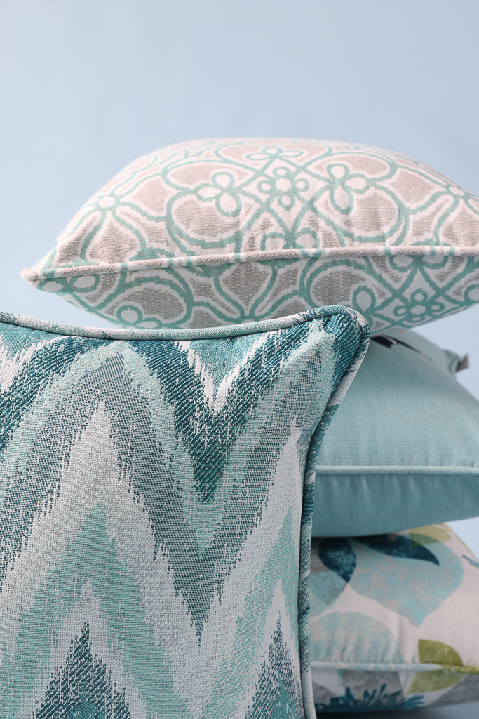 Hinata Olifen Fabric Cushion Cover, Green