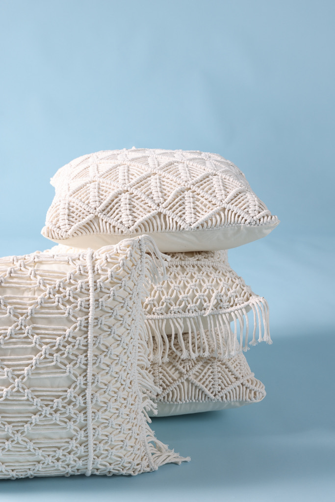 Agatha Hand Knitting Cushion Cover, Side Tassel Style