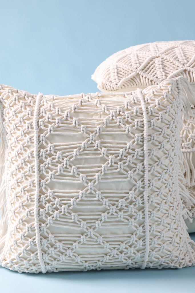 Agatha Hand Knitting Cushion Cover, Side Tassel Style