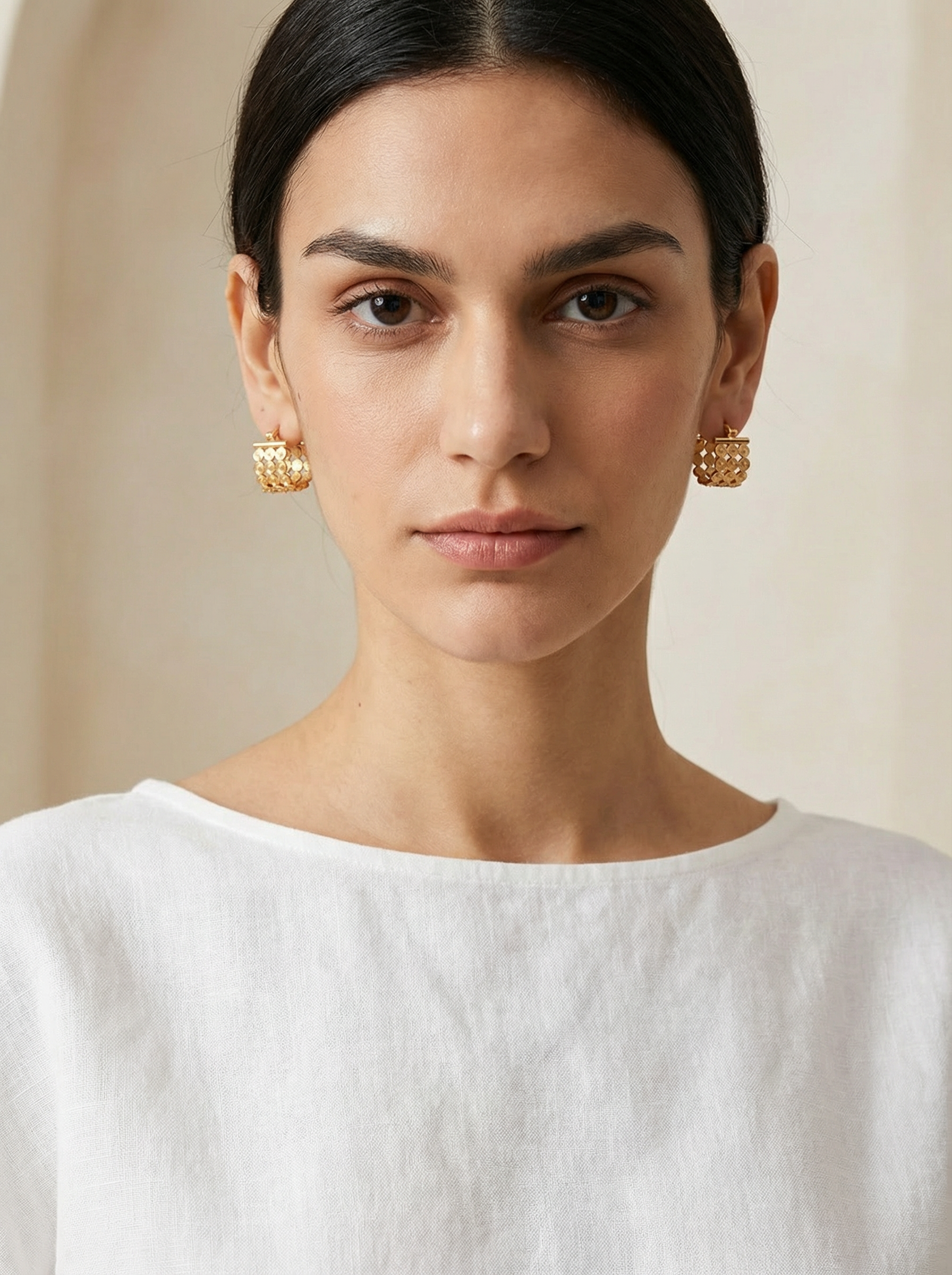 Sigillum Aureum | Gold Hoop Earrings with Geometric Pattern