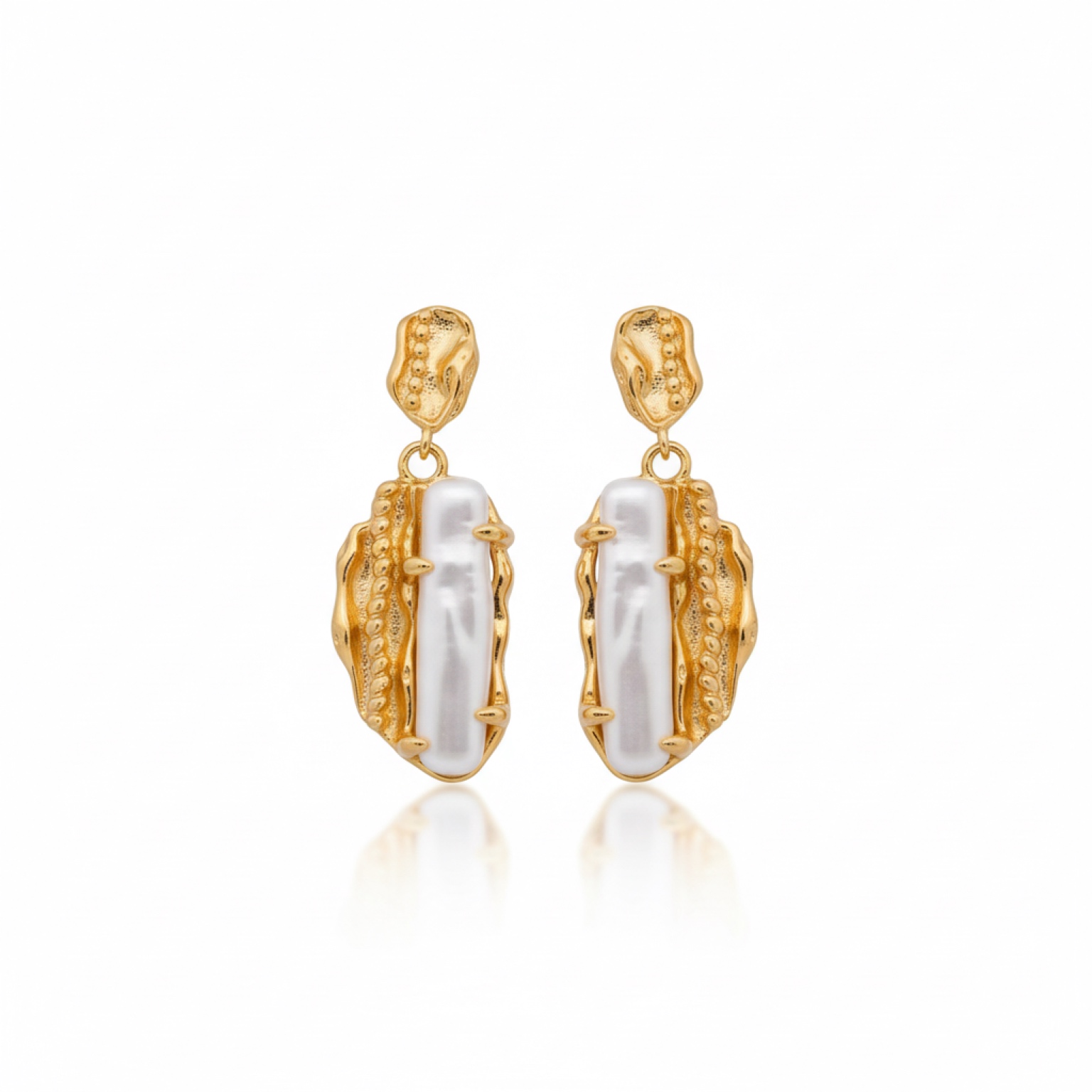 Signature | Baroque Gold Dangle Earrings with Pearl