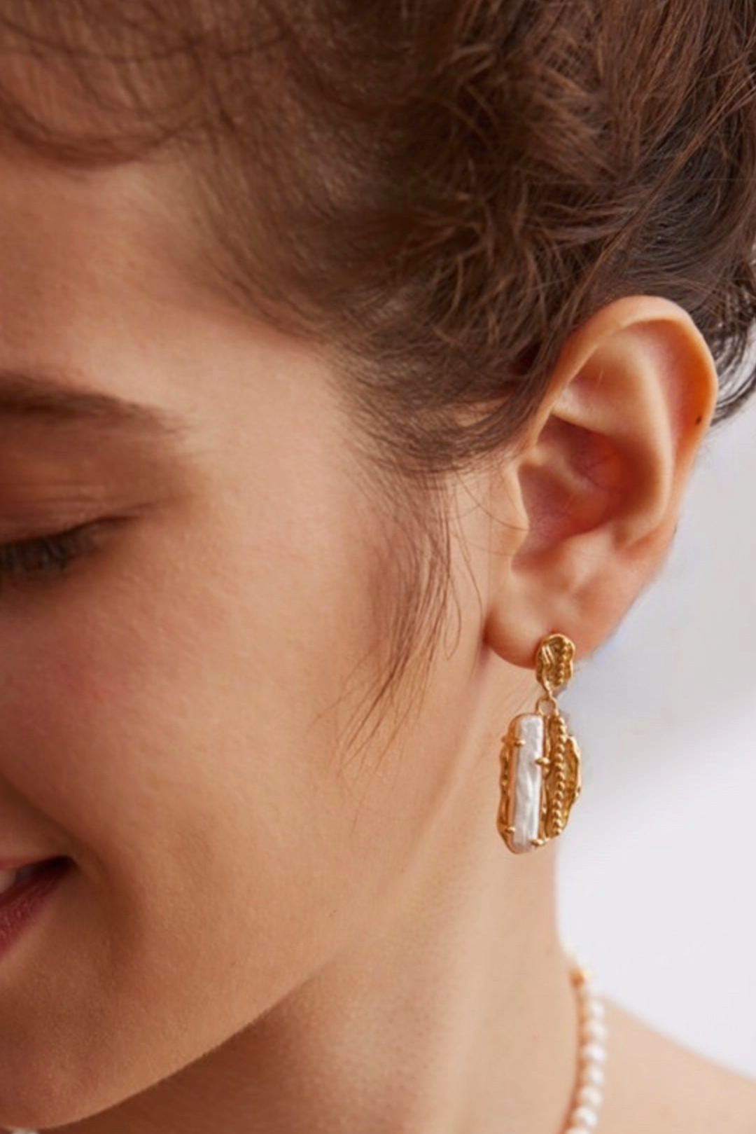 Gratia Mare| Baroque Gold Dangle Earrings with Pearl