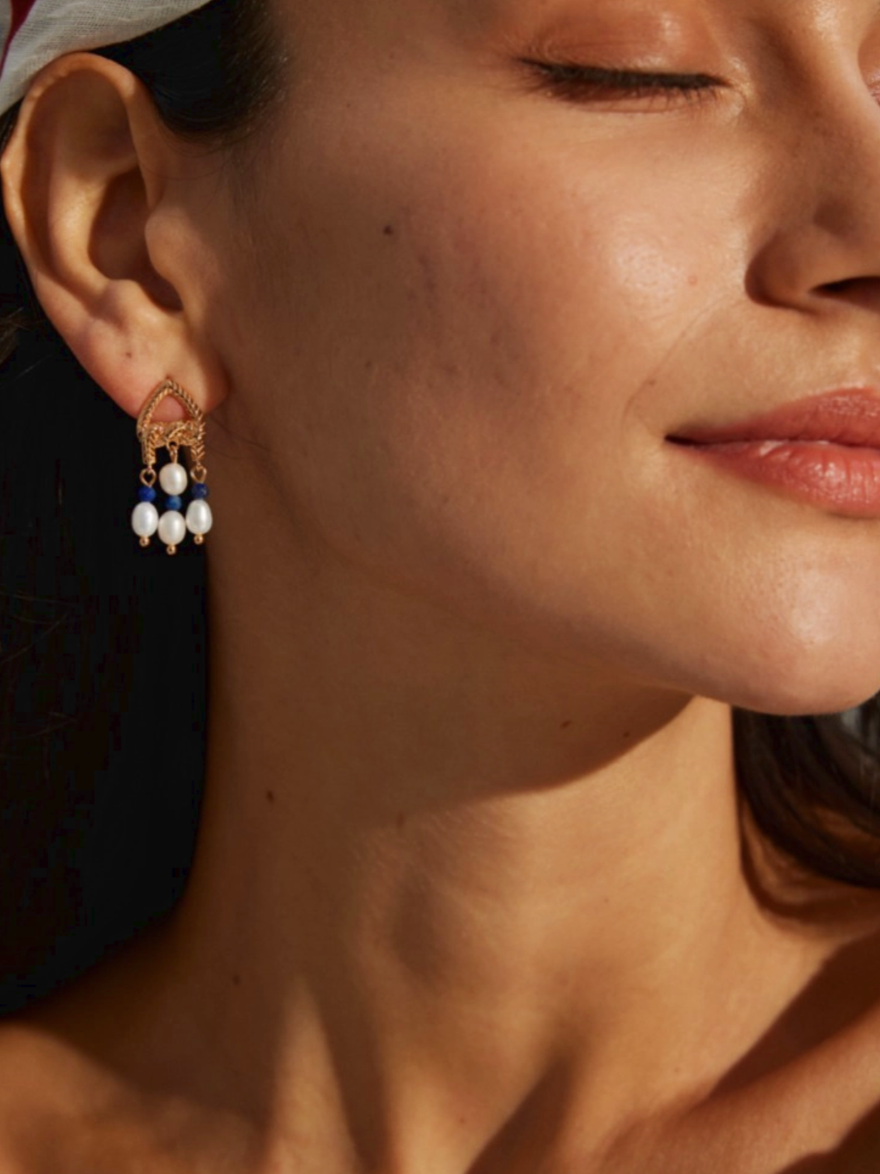 Porta Caeli | Dangle Gold Earrings with Lazuli and Pearls