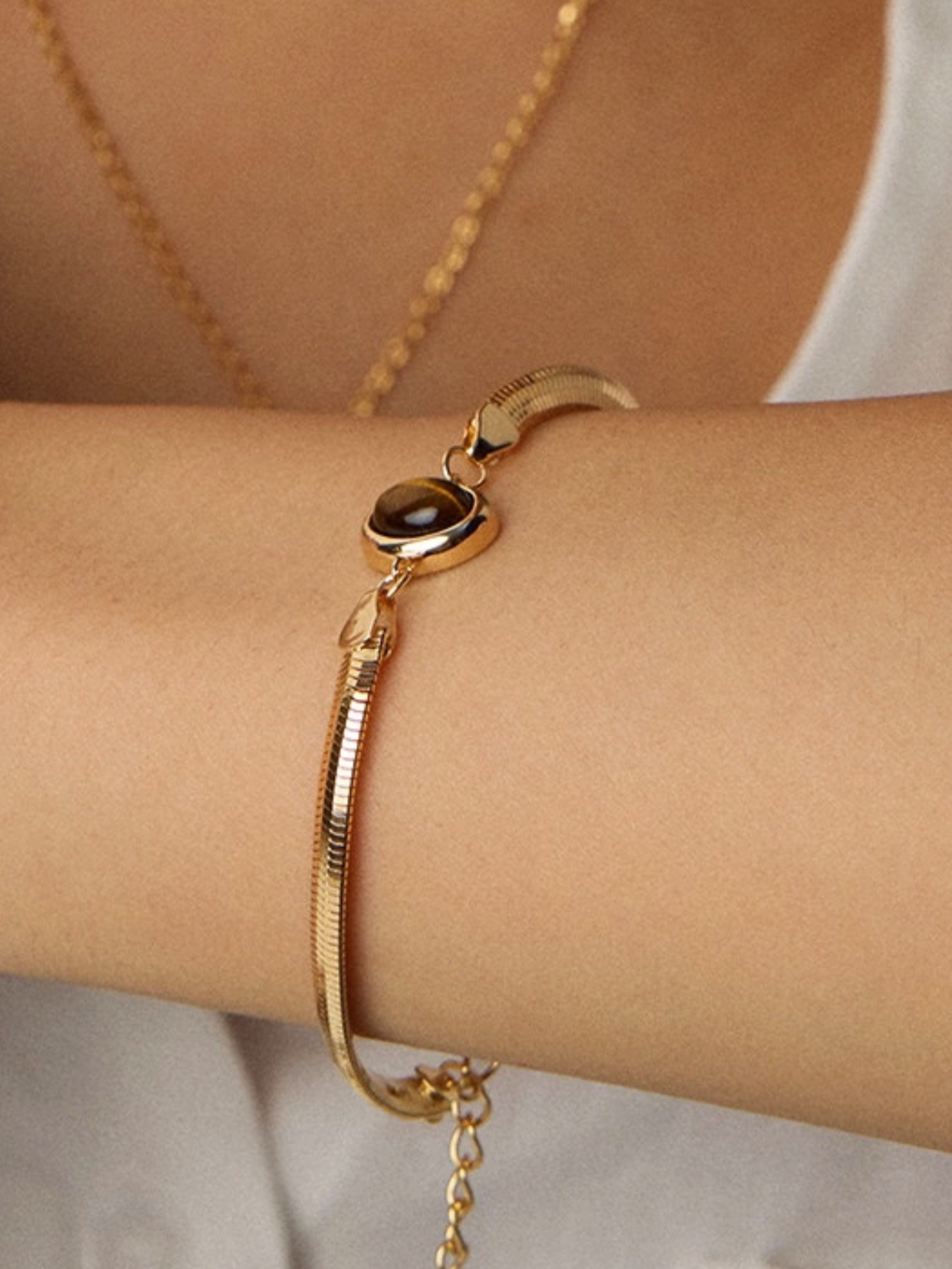 Molten Thread｜Gold Bracelet with Tiger_s Eye Gemstone