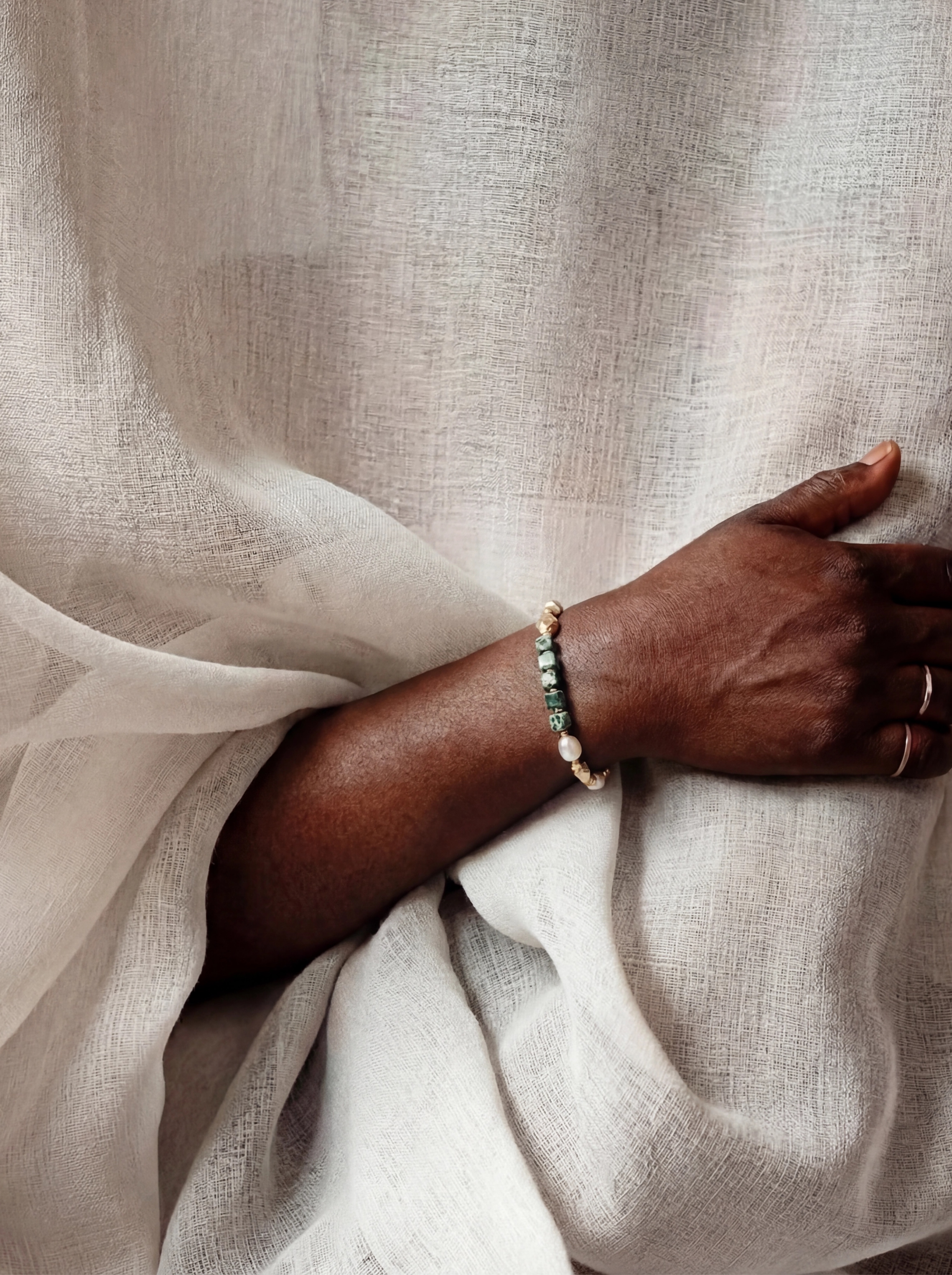 Iter | Gold Bracelet with Jade and Pearl