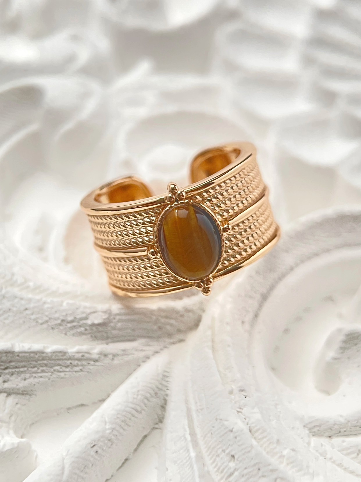 Eden Gaze｜Gold Ring with Tiger's Eye