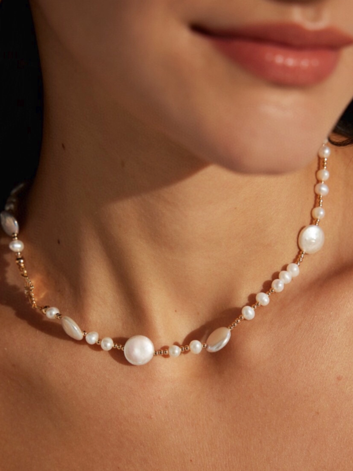 Gold Flower Pearl Necklace