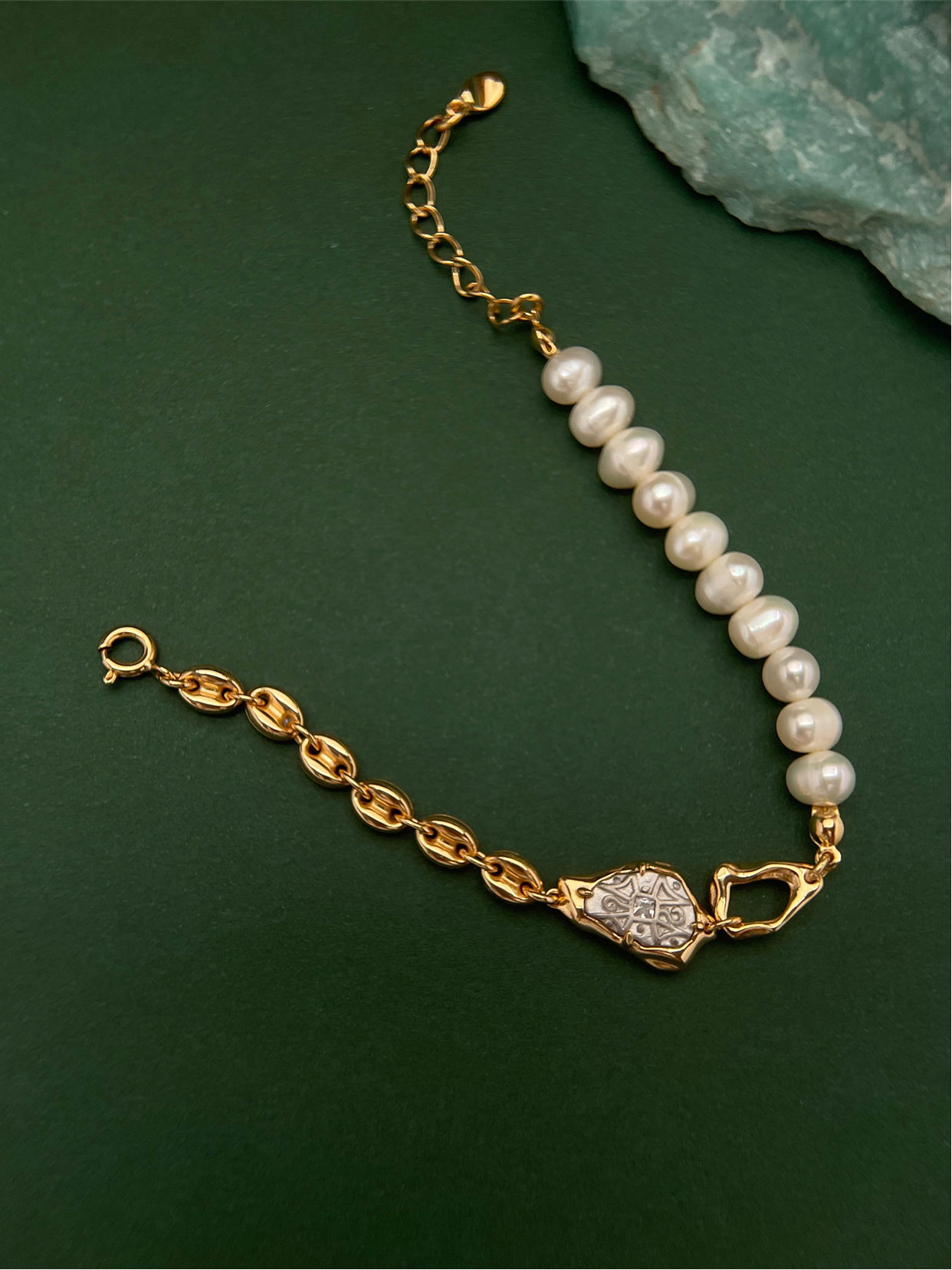 Custodia | Pearl and Gold Chain Bracelet