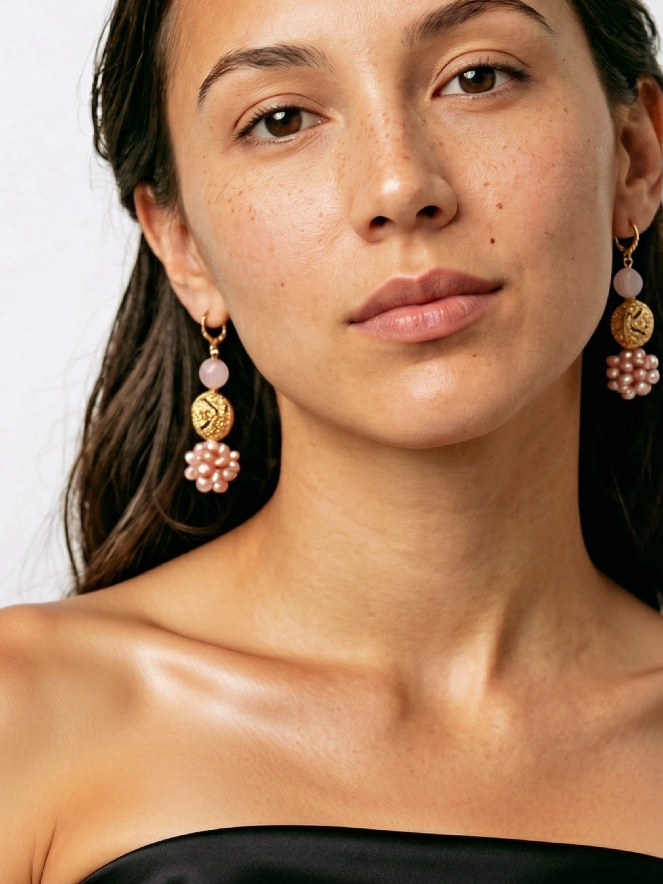 Tribute to Vintage | Pink Pearl and Crystal Earrings with Gold Hollow-carved
