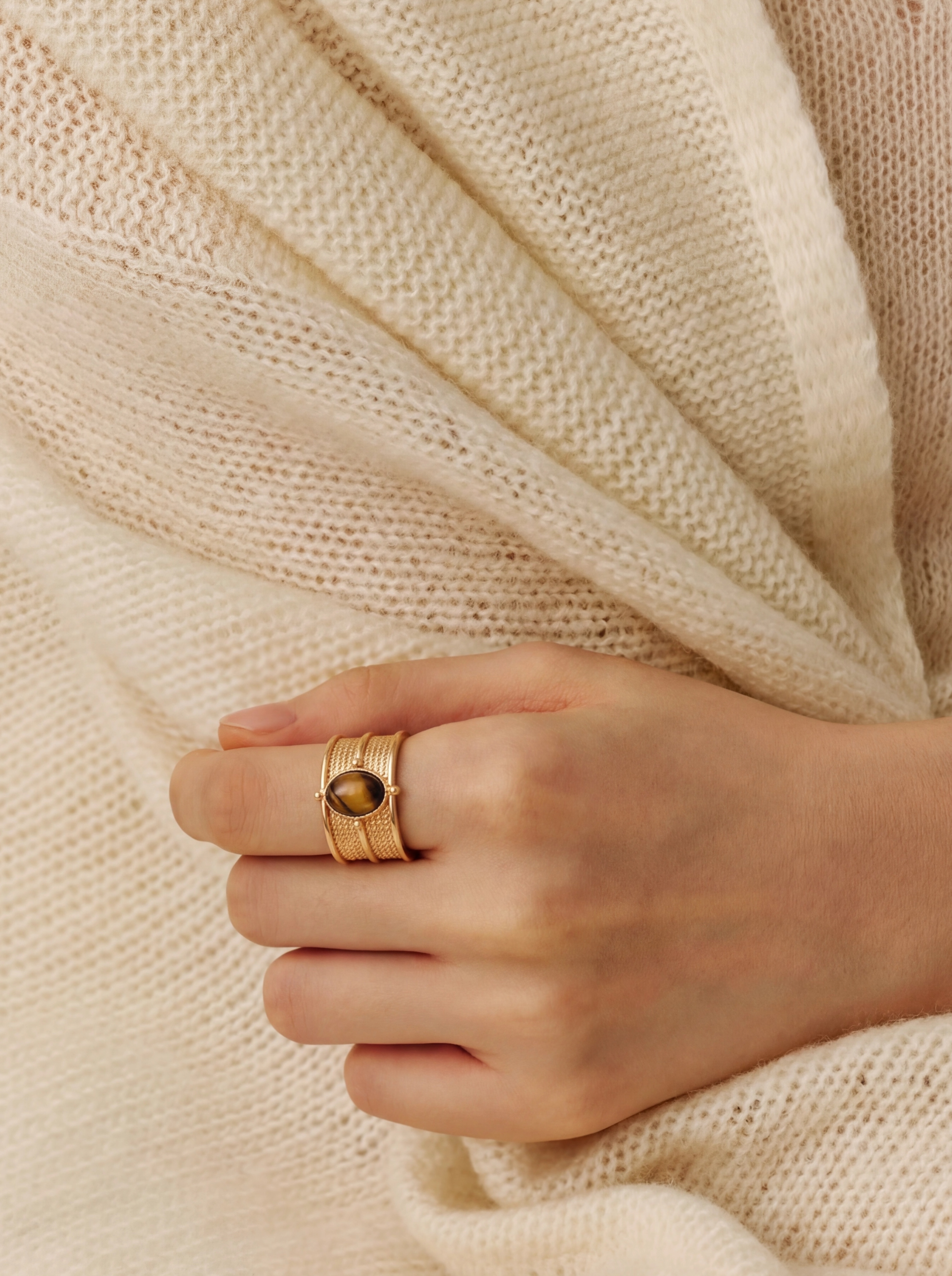 Eden Gaze｜Gold Ring with Tiger's Eye