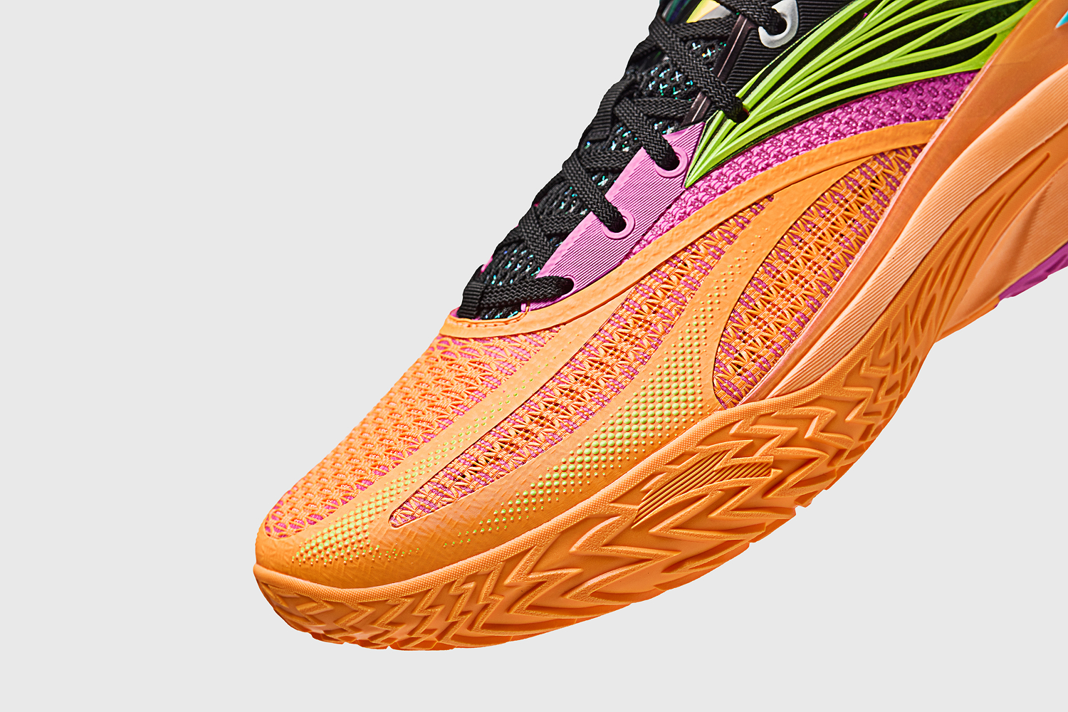 ANTA Shock Wave 8: Built for Quick Footwork and Outdoor Basketball