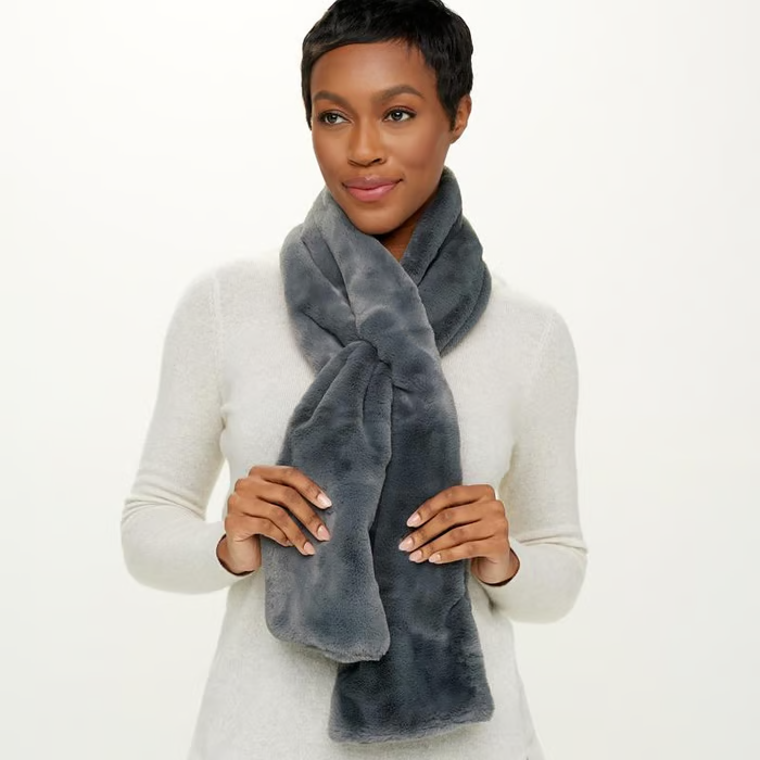 🎄Christmas Sale 49% OFF🔥-❄️Faux-Fur Pull-Through Scarf with Hidden Pocket