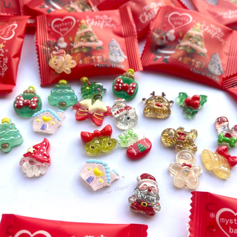 20/50 Glow-In-The-Dark Resin Christmas Decorative Bags, Santa Reindeer Snowflake Patterns, DIY Crafts Scrapbook Holiday Decoration