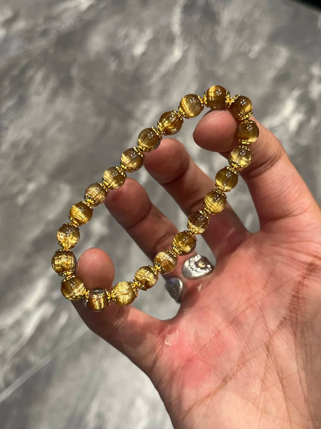 [Smooth-Rutilated Collectible] Natural Rutilated Quartz Bracelet with Gilt Spacer Beads Single-Wrap Bracelet | Light Luxury Fortune-Bringing Curio Decorative Handpiece