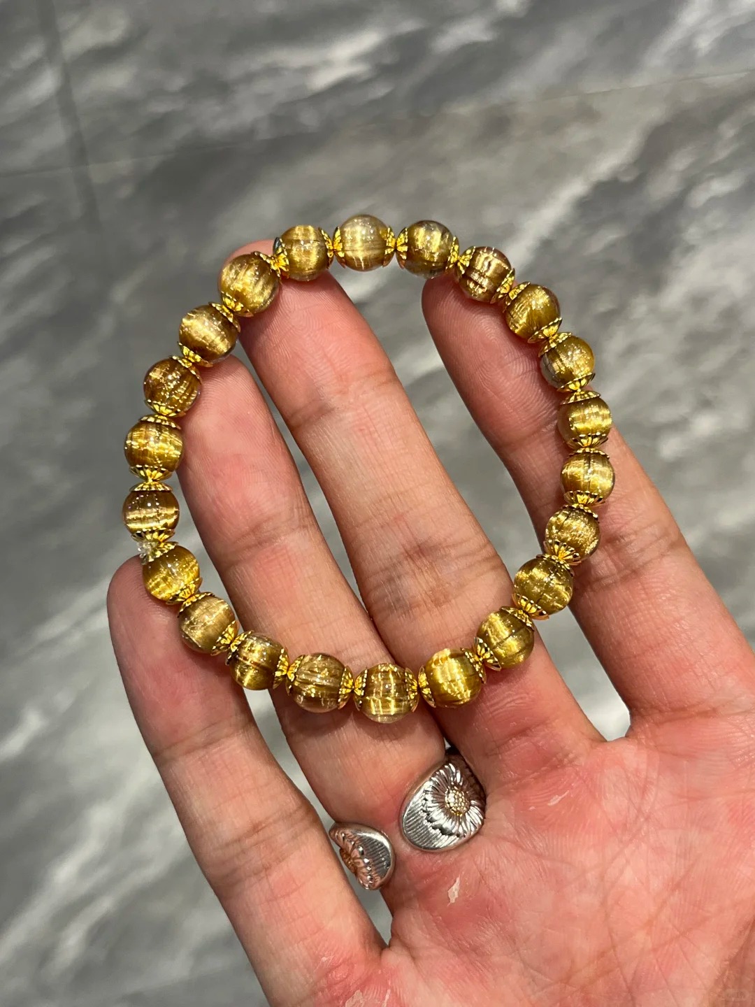 [Smooth-Rutilated Collectible] Natural Rutilated Quartz Bracelet with Gilt Spacer Beads Single-Wrap Bracelet | Light Luxury Fortune-Bringing Curio Decorative Handpiece