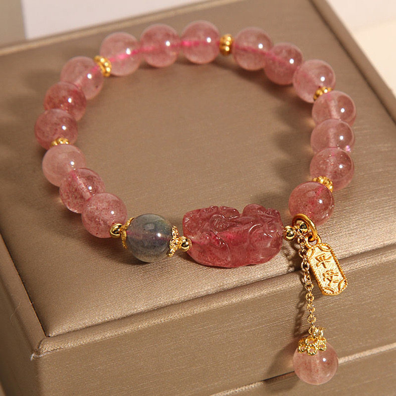 Natural rose quartz bracelet for women, attracting peach blossoms; strawberry quartz pixiu, gray moonstone, attracting popularity; pink crystal bracelet as a gift