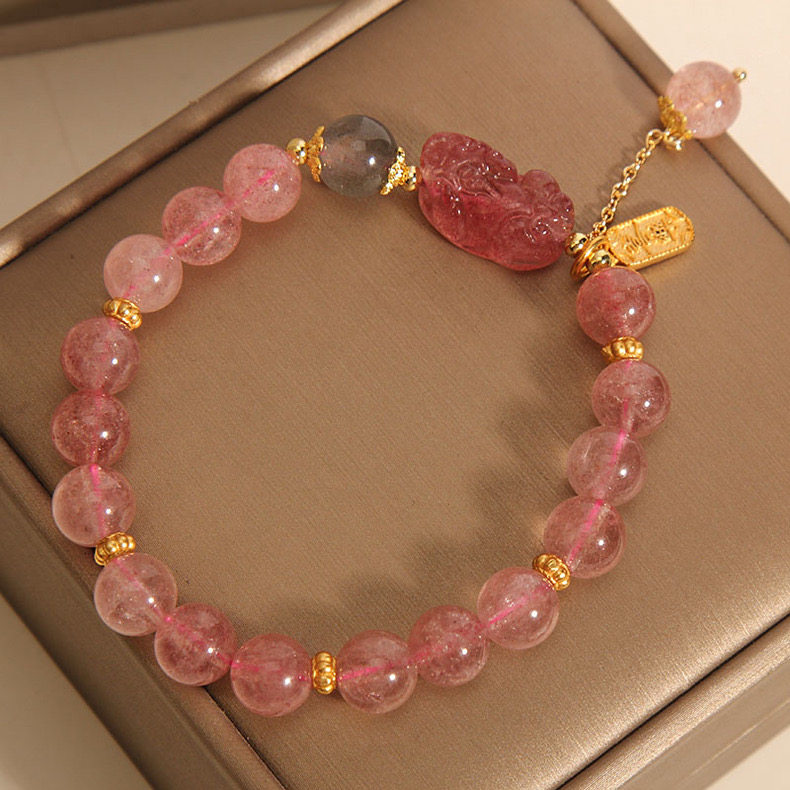 Natural rose quartz bracelet for women, attracting peach blossoms; strawberry quartz pixiu, gray moonstone, attracting popularity; pink crystal bracelet as a gift
