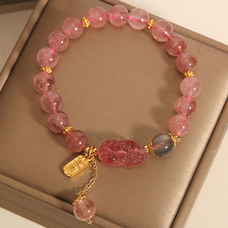 Natural rose quartz bracelet for women, attracting peach blossoms; strawberry quartz pixiu, gray moonstone, attracting popularity; pink crystal bracelet as a gift