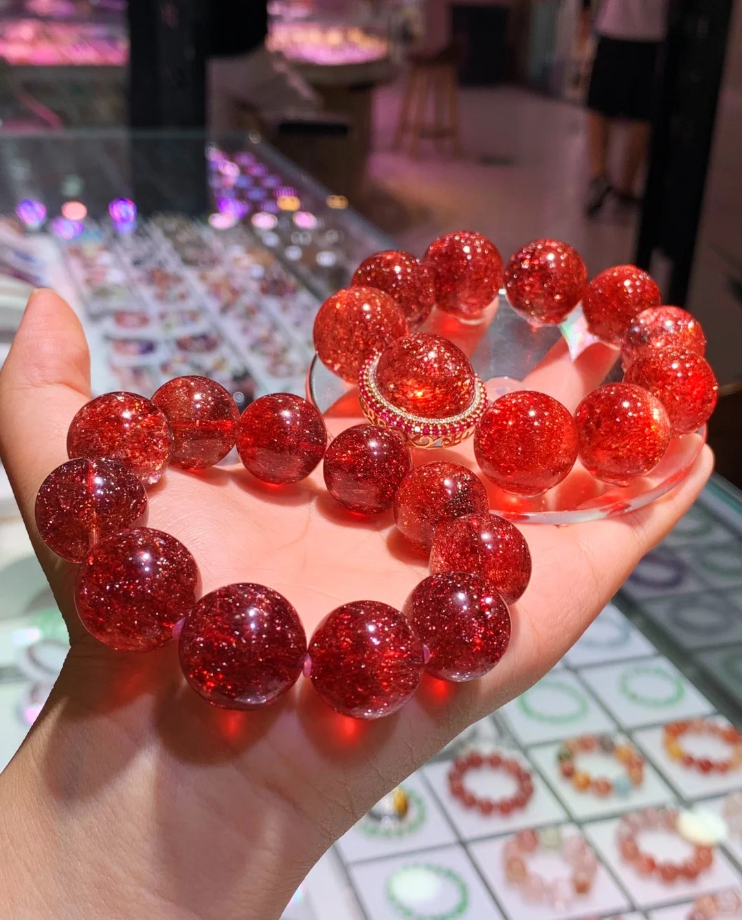 Golden Strawberry Quartz Single-Strand Bracelet