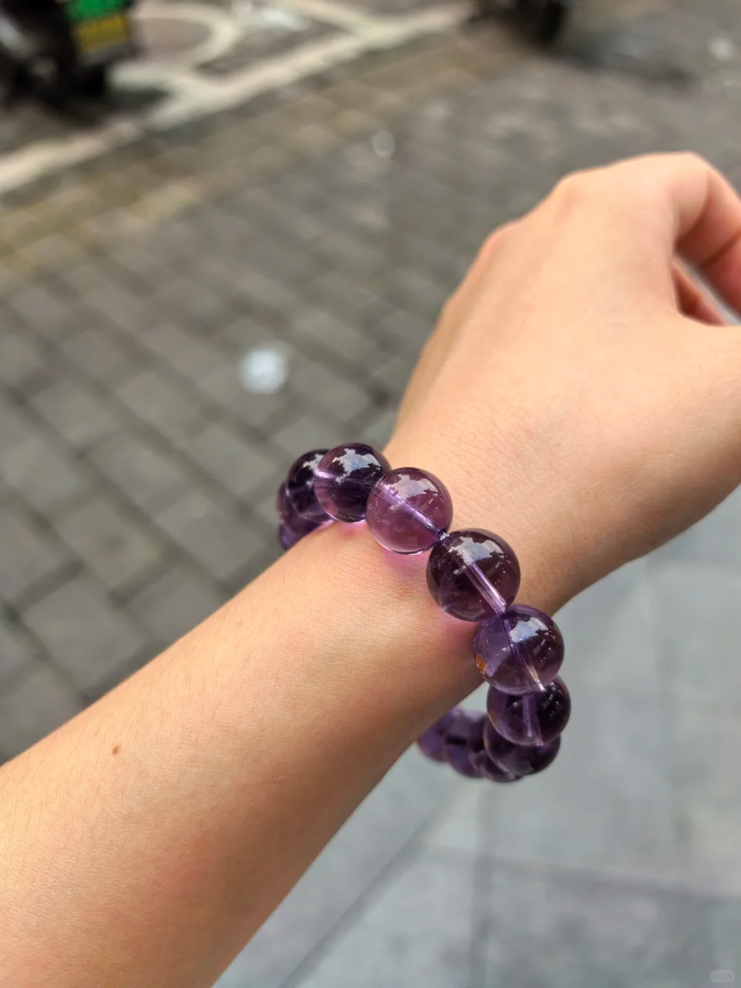 Transparent Amethyst Single-Strand Bracelet