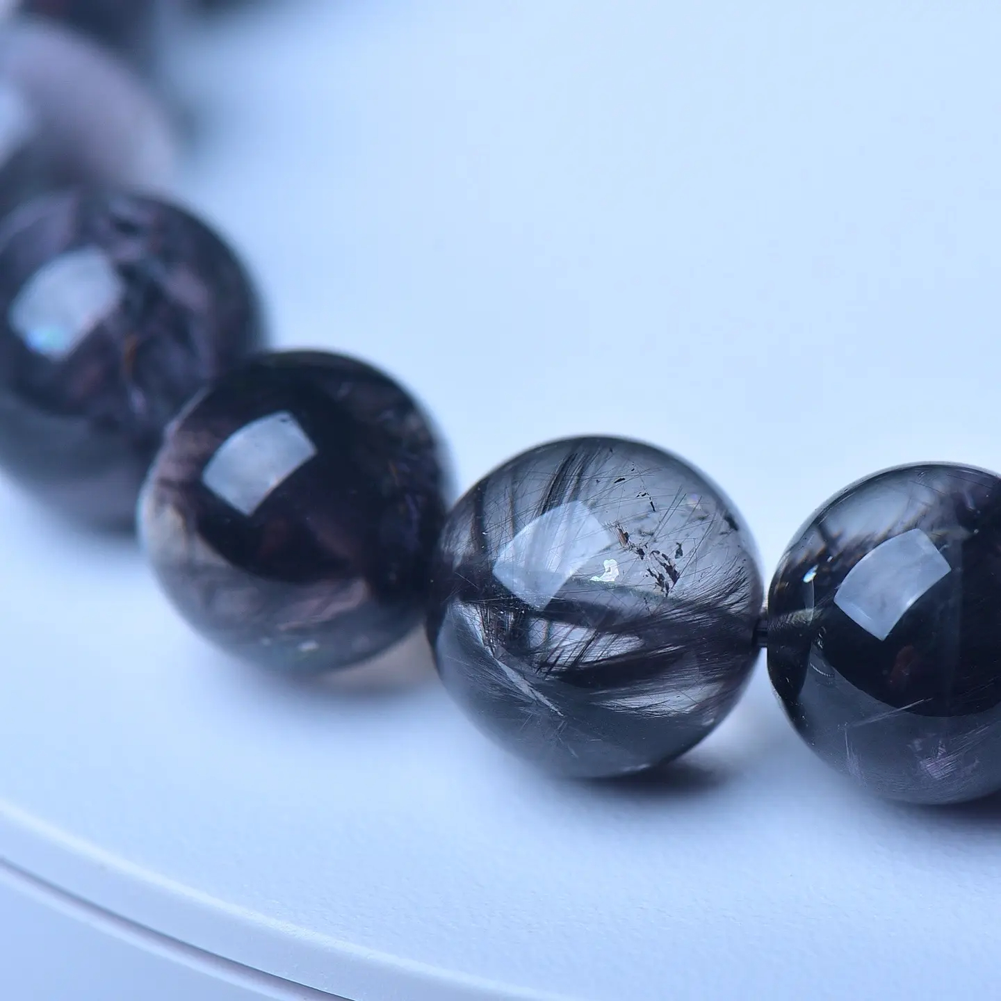 [Full-Rutilated Collectible] Natural Black Silver Titanium Quartz Single-Wrap Bracelet | Strong Magnetic Field Evil-Averting Fortune-Bringing Curio Decorative Handpiece 核心信息