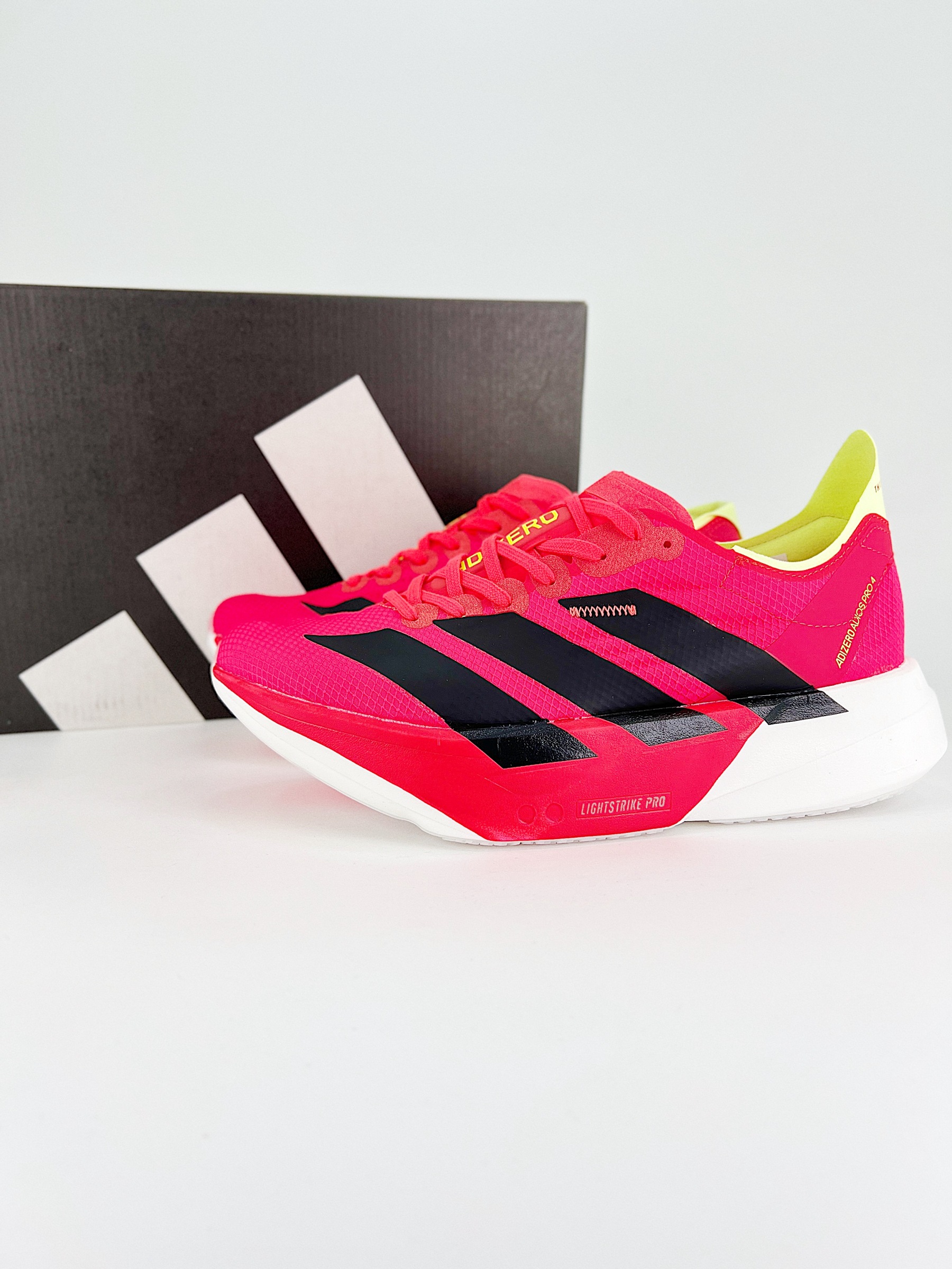 adidas  Adizero Adios 4系列