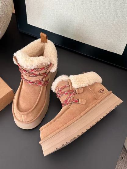 UGG芙拉卡繫帶靴