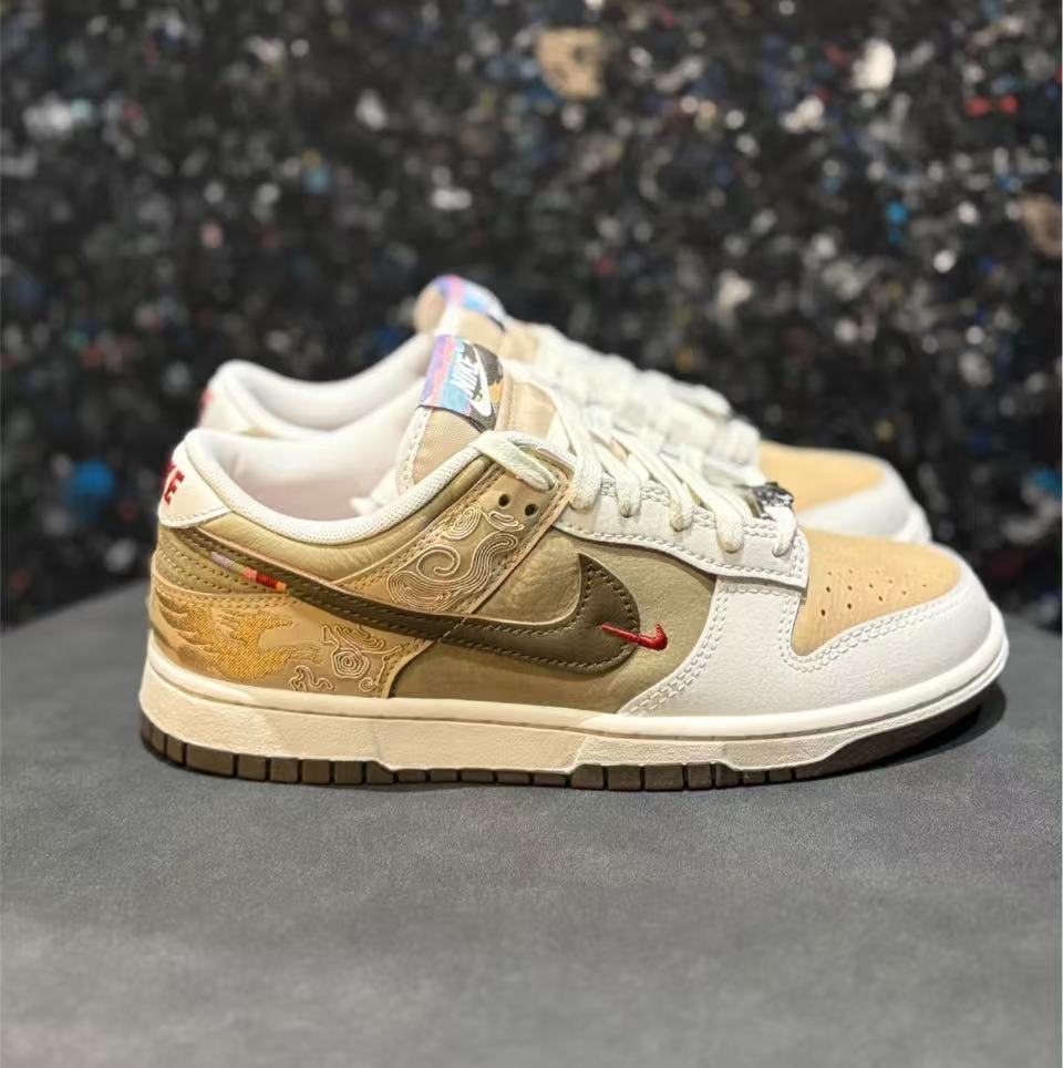 馬年限定Dunk米褐色