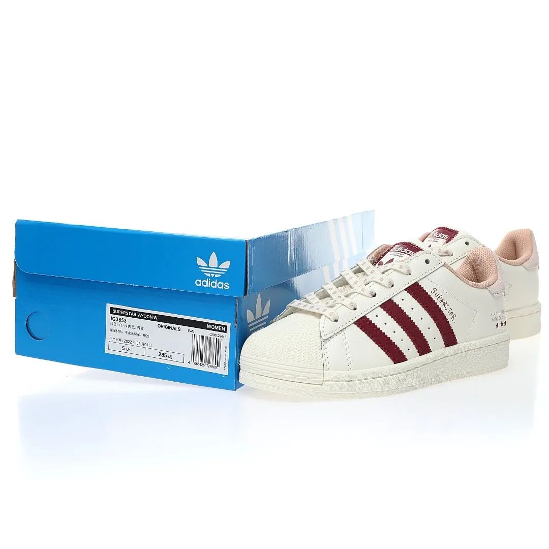 Adidas「貝殼頭」