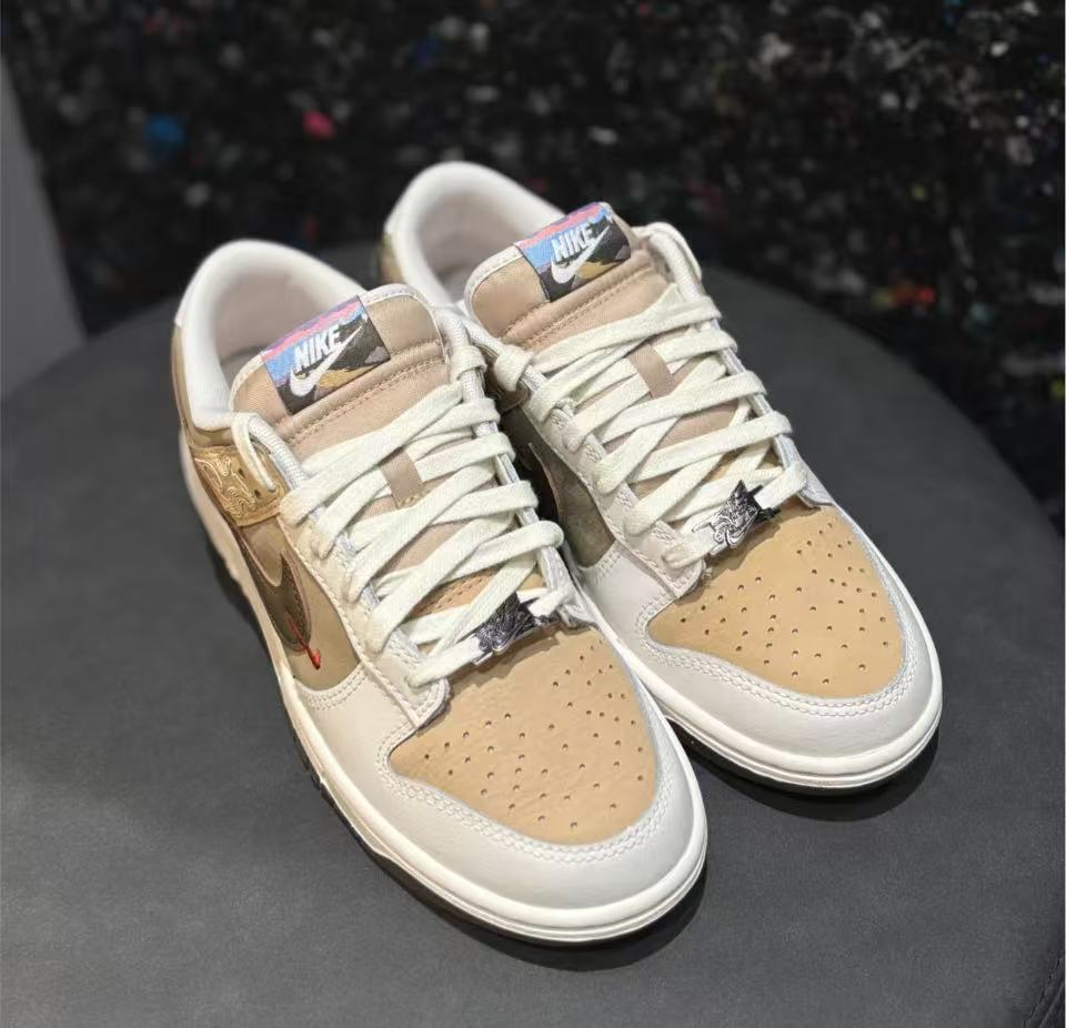 馬年限定Dunk米褐色