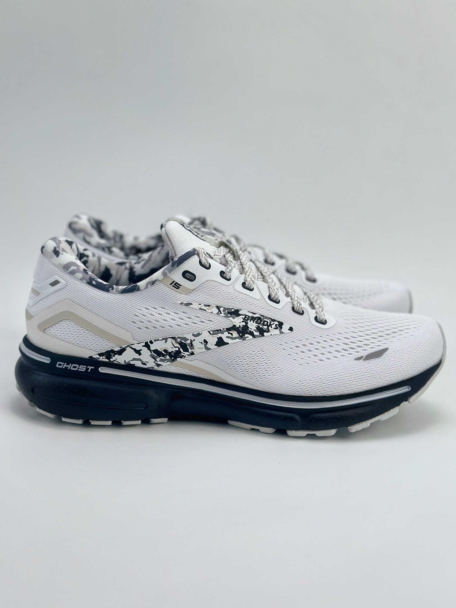 Brooks 布魯克斯Ghost 15 合集