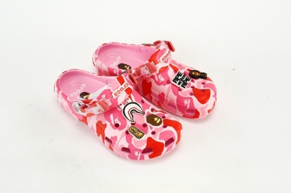 Bape x crocs classic clog卡駱馳 