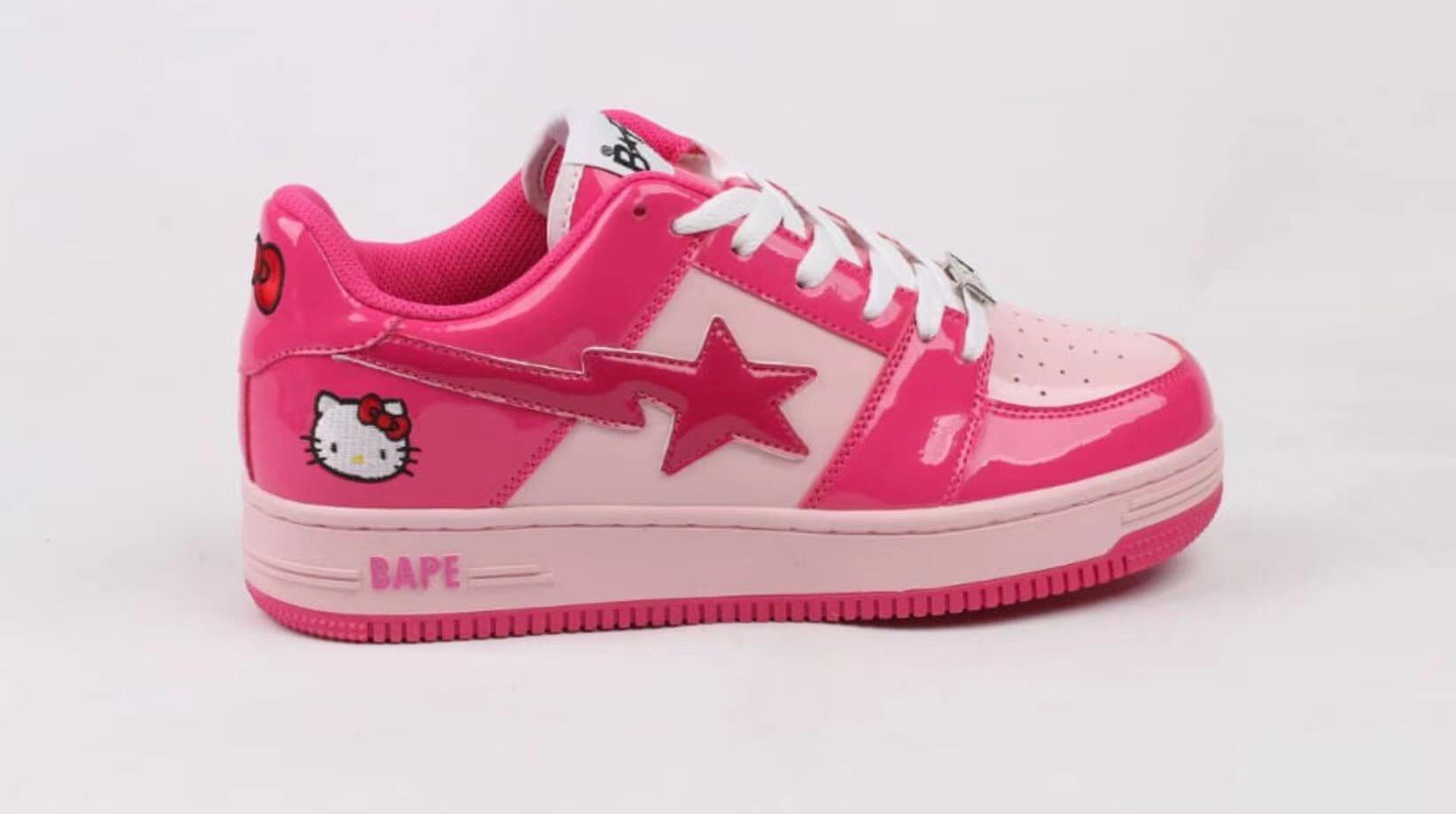 BAPE x Hello Kitty 粉紅客製款