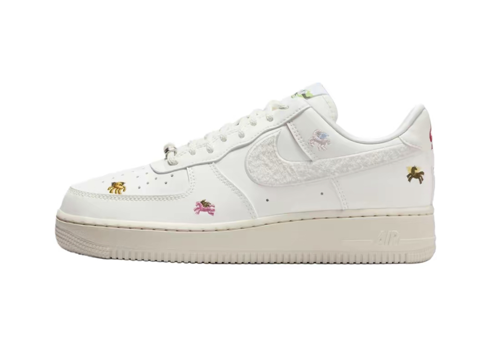 Nike Air Force 1 '07 馬年限定CNY新年款脫繮系列 經典舒適 透氣 低幫 板鞋 男女同款 白色