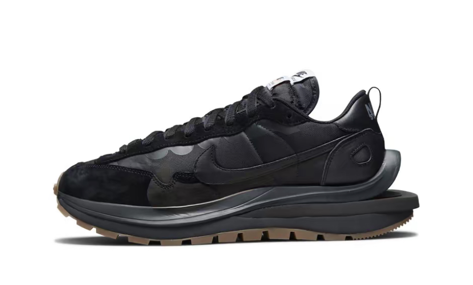 Sacai x Nike VaporWaffle black and gum 黑生膠 男女同款  黑色