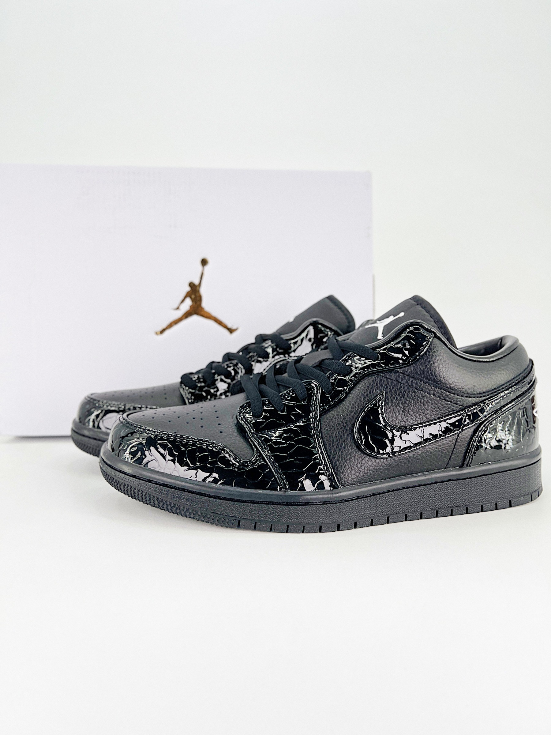 Nike Air Jordan 1 Low 系列