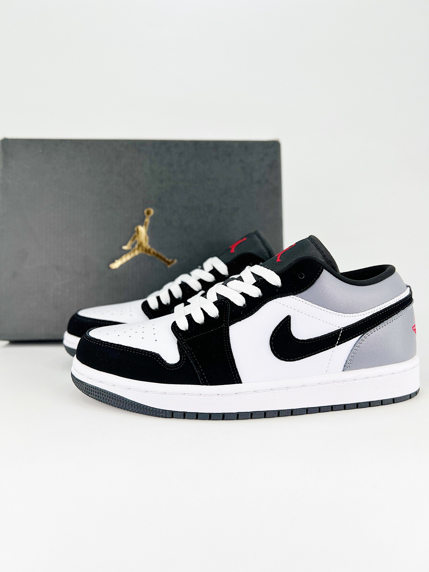 Nike Air Jordan 1 Low 系列