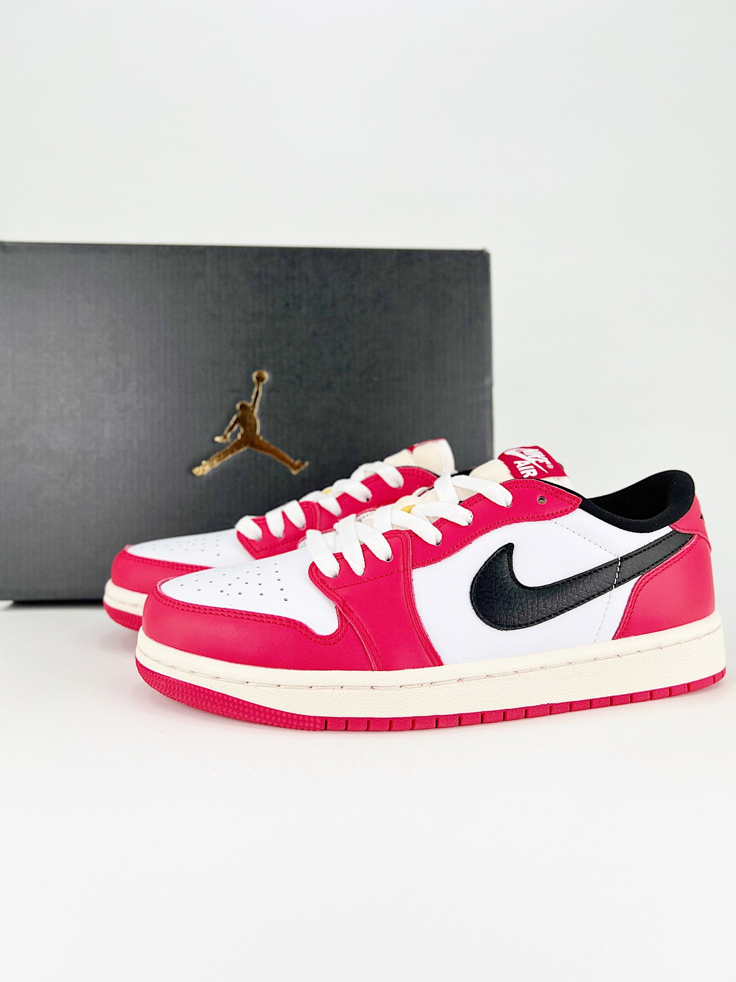 Nike Air Jordan 1 Low 系列