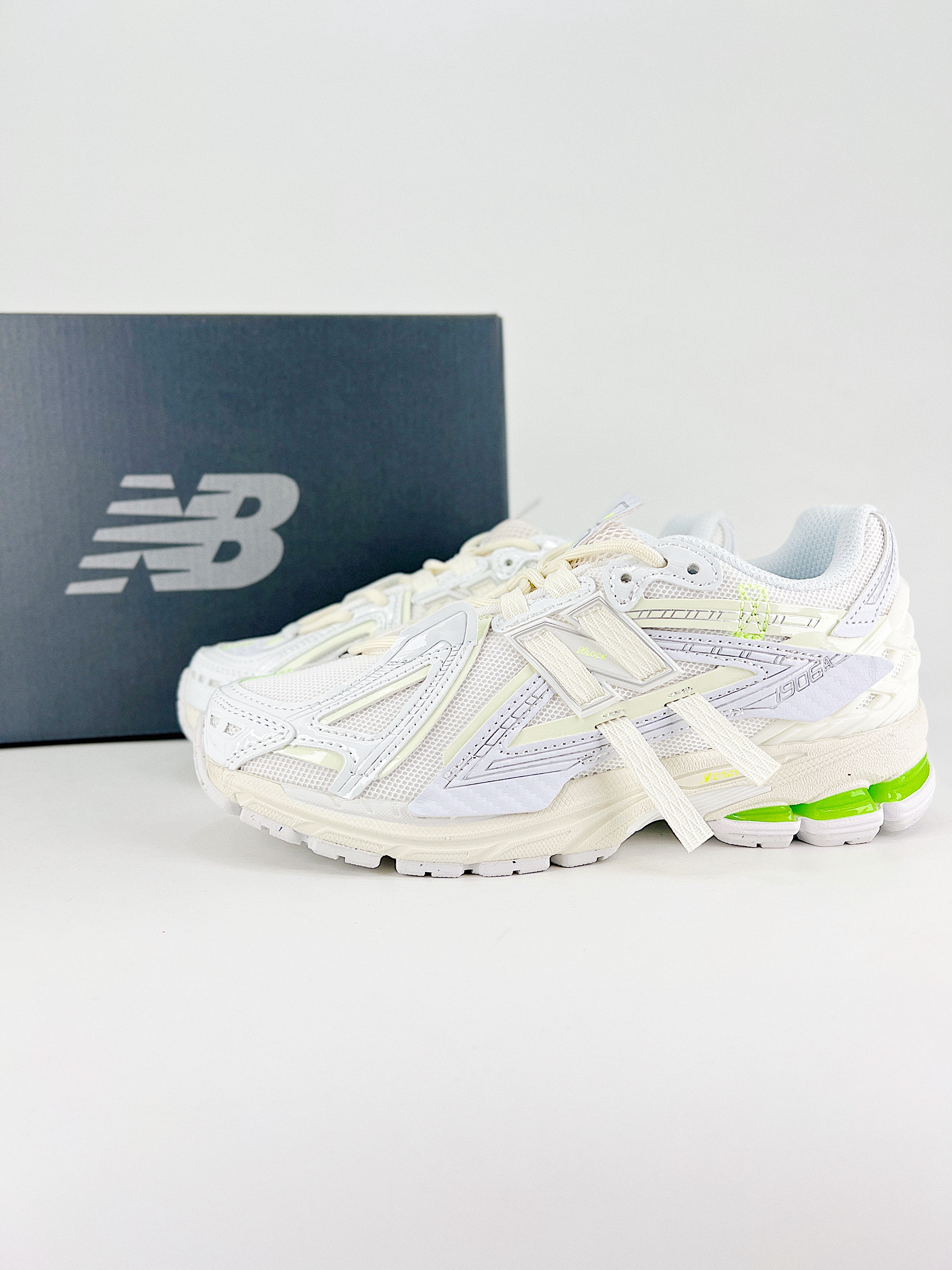 adidas Adizero Adios 4系列