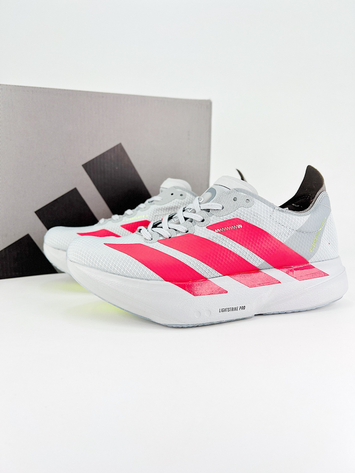 adidas  Adizero Adios 4系列