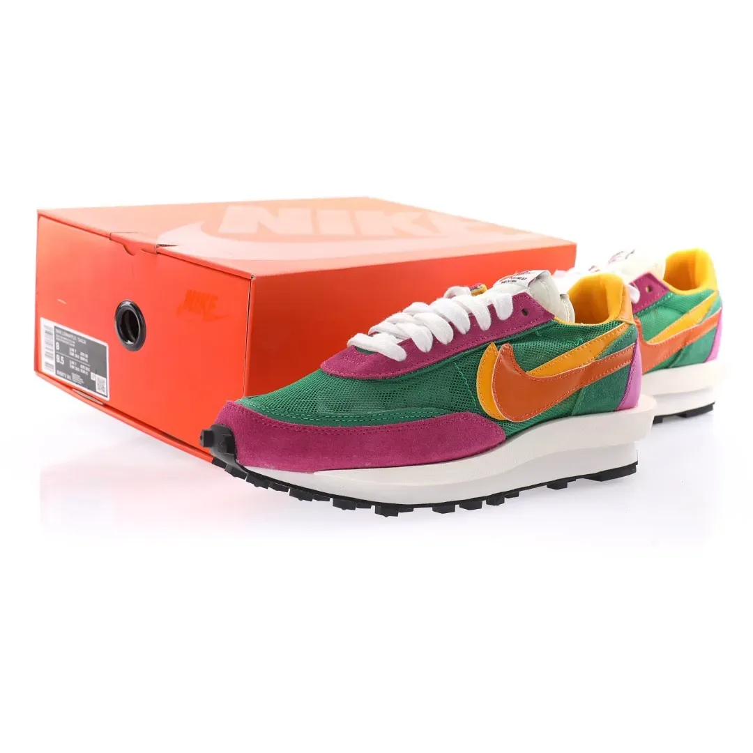 Undercover x Sacai x Nike LDWaffle"Midnight Spruce/University Red"