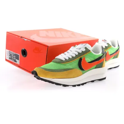 Undercover x Sacai x Nike LDWaffle"Midnight Spruce/University Red"