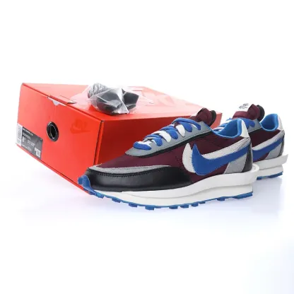 Undercover x Sacai x Nike LDWaffle"Midnight Spruce/University Red"