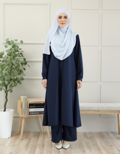 Ayla Suit in Midnight Blue