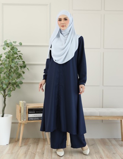 Ayla Suit in Midnight Blue