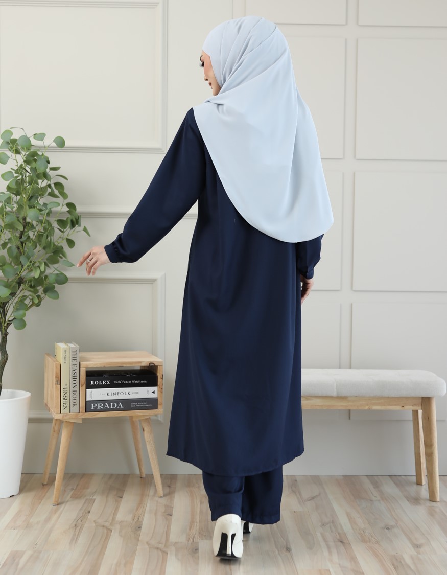 Ayla Suit in Midnight Blue