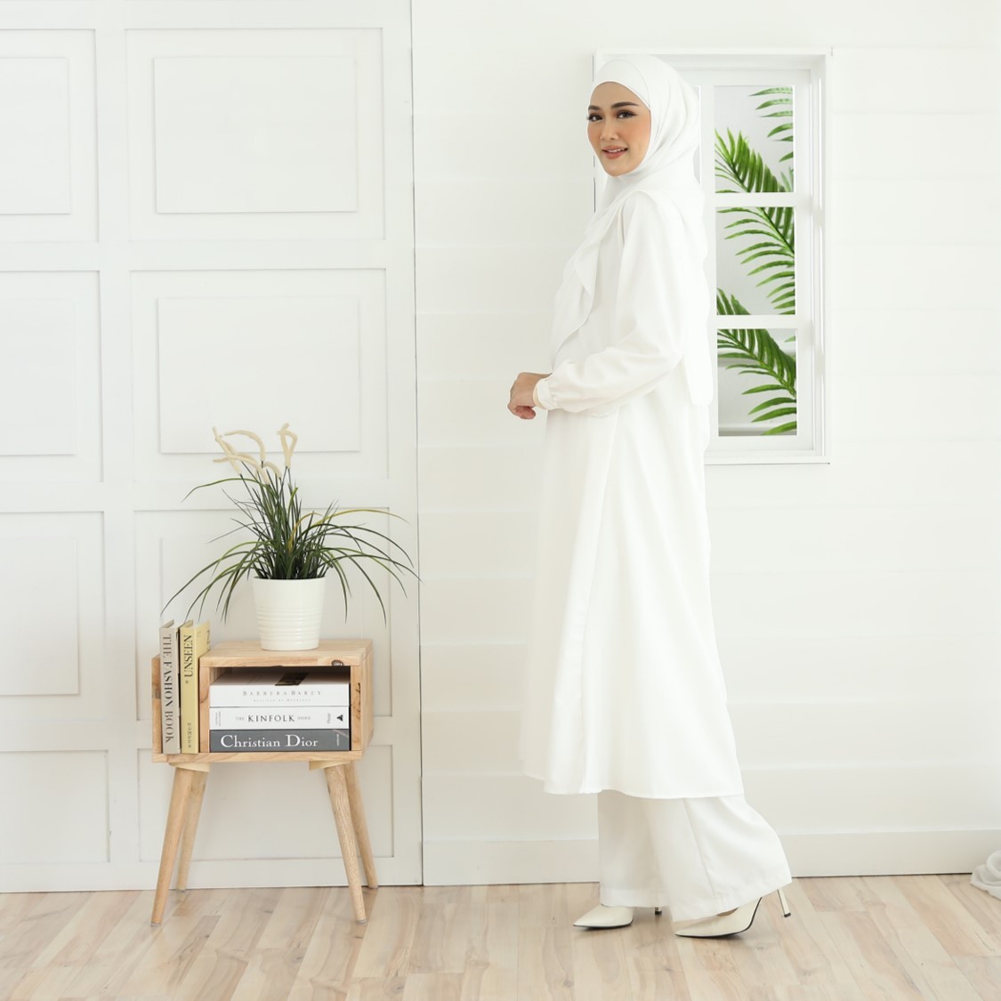 Ayla Suit Off-White 9.0