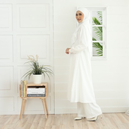 Ayla Suit Off-White 9.0